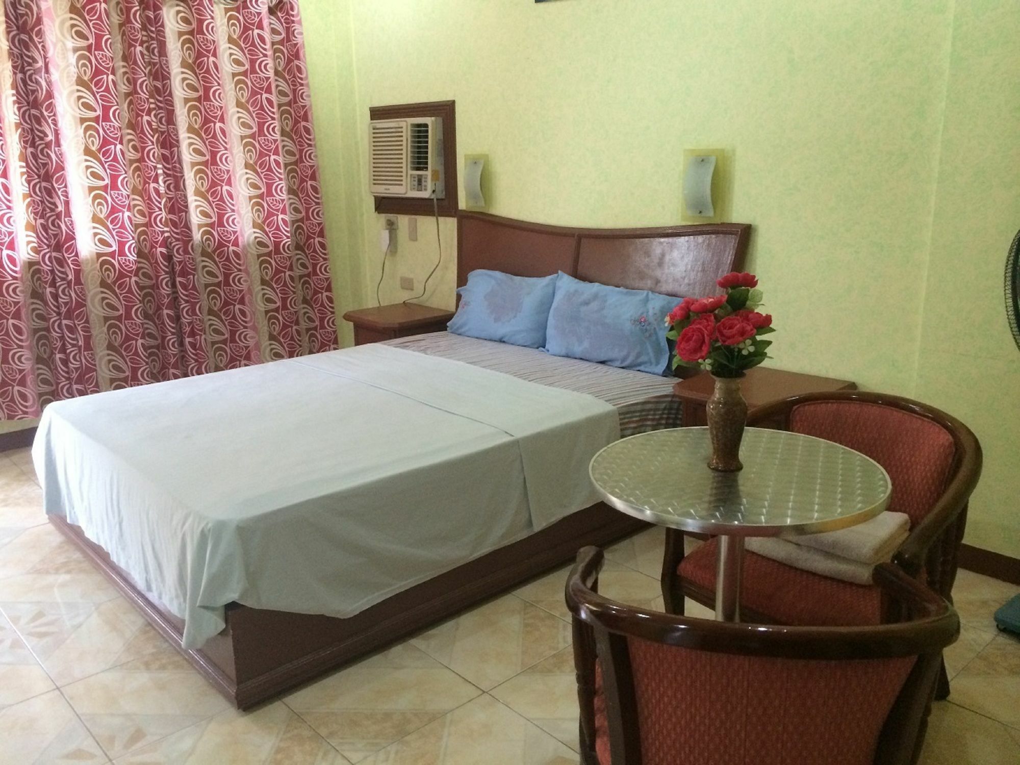 Sunrise Apartelle Олонгапо Екстериор снимка