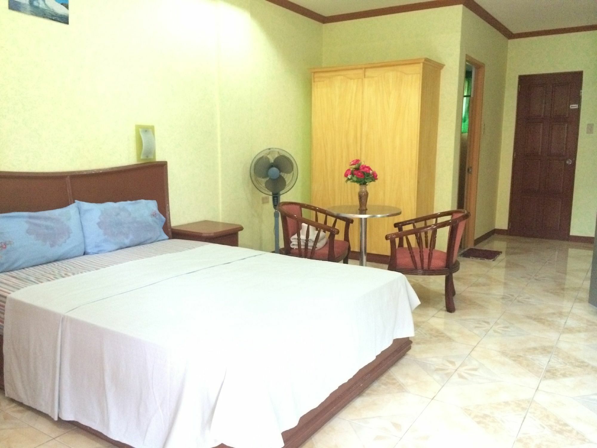 Sunrise Apartelle Олонгапо Екстериор снимка